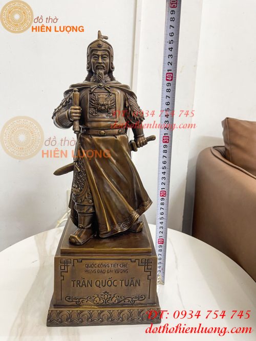 Tượng Trần Quốc Tuấn Mặc Áo Giáp Bằng Đồng Hun
