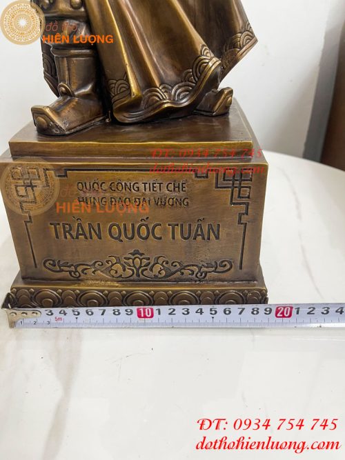 Tượng Trần Quốc Tuấn Mặc Áo Giáp Bằng Đồng Hun