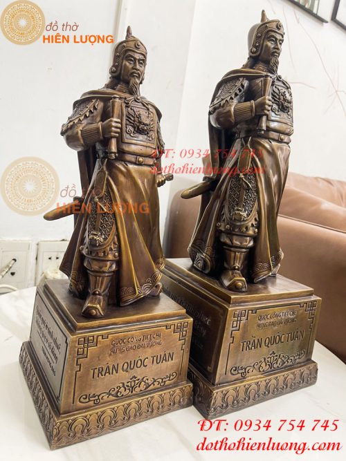 Tượng Trần Quốc Tuấn Mặc Áo Giáp Bằng Đồng Hun