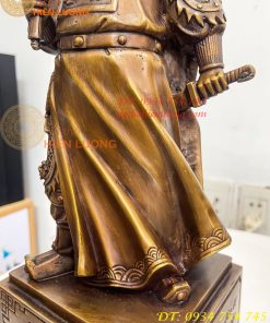 Tượng Trần Quốc Tuấn Mặc Áo Giáp Bằng Đồng Hun