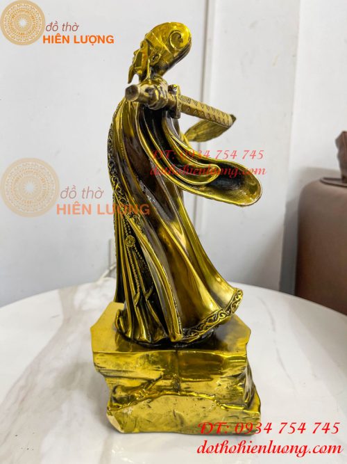 Tượng Khổng Minh Cao 35cm Đứng Đón Gió Bằng Đồng Vàng
