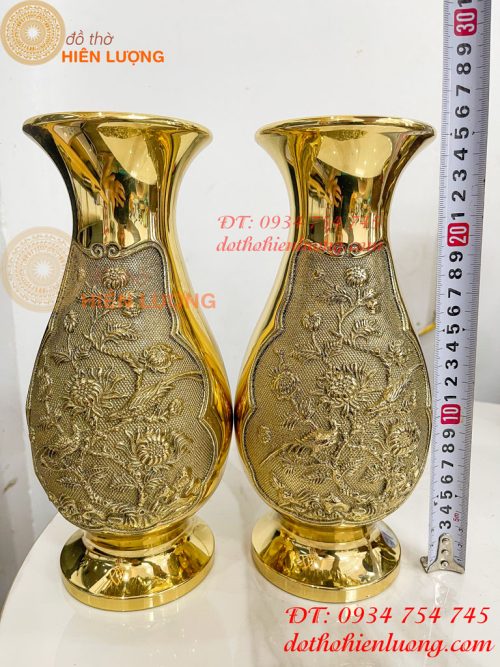 Đôi Lọ Hoa Cúc Dáng Củ Tỏi Bằng Đồng Thờ Cúng