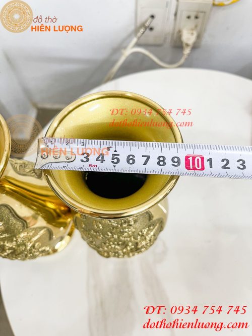 Đôi Lọ Hoa Cúc Dáng Củ Tỏi Bằng Đồng Thờ Cúng