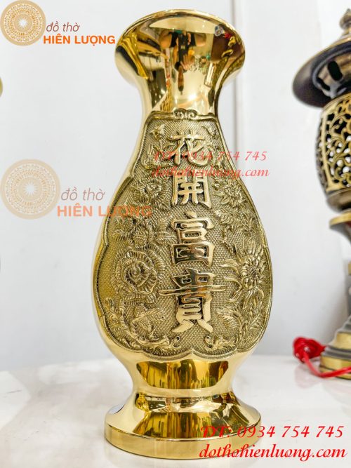 Đôi Lọ Hoa Cúc Dáng Củ Tỏi Bằng Đồng Thờ Cúng