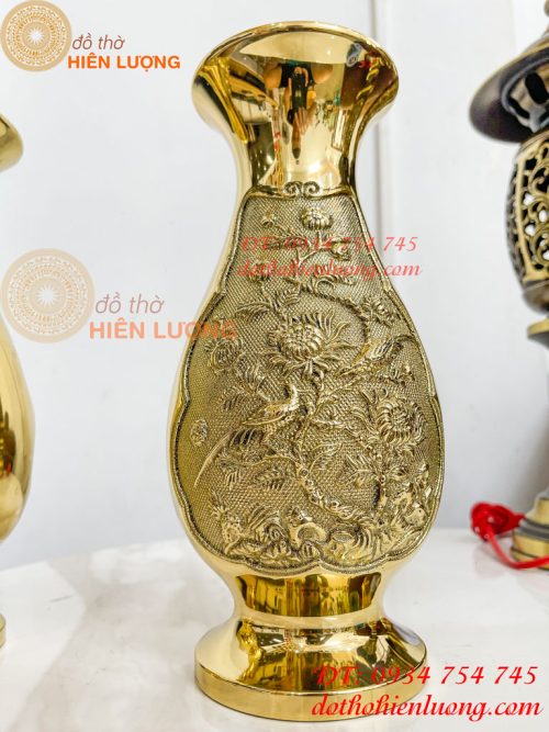 Đôi Lọ Hoa Cúc Dáng Củ Tỏi Bằng Đồng Thờ Cúng