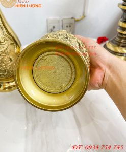 Đôi Lọ Hoa Cúc Dáng Củ Tỏi Bằng Đồng Thờ Cúng