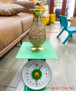 Đôi Lọ Hoa Cúc Dáng Củ Tỏi Bằng Đồng Thờ Cúng