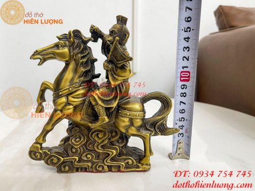 Tượng Mã Phong Hầu Cao 17cm Bằng Đồng Phong Thủy
