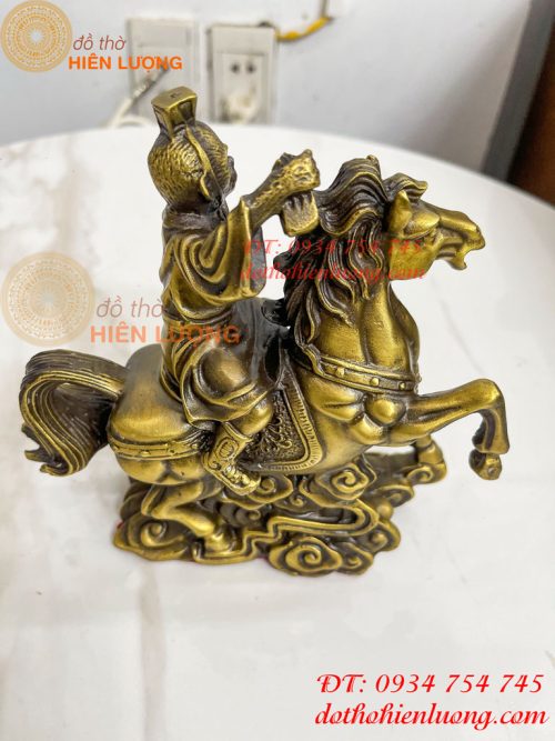 Tượng Mã Phong Hầu Cao 17cm Bằng Đồng Phong Thủy