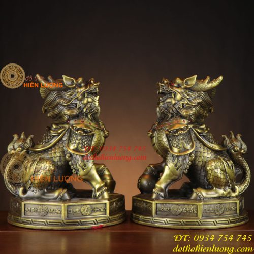 Đôi Kỳ Lân Ngồi Bệ Bát Quái Bằng Đồng Phong Thủy