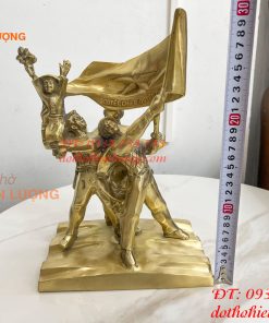 Tượng Đài Điện Biên Phủ Chiến Thắng Bằng Đồng