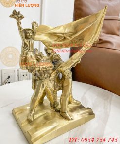 Tượng Đài Điện Biên Phủ Chiến Thắng Bằng Đồng